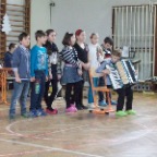 100_4114_posedenie_pri_stromceku.JPG