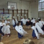 100_4150_posedenie_pri_stromceku.JPG